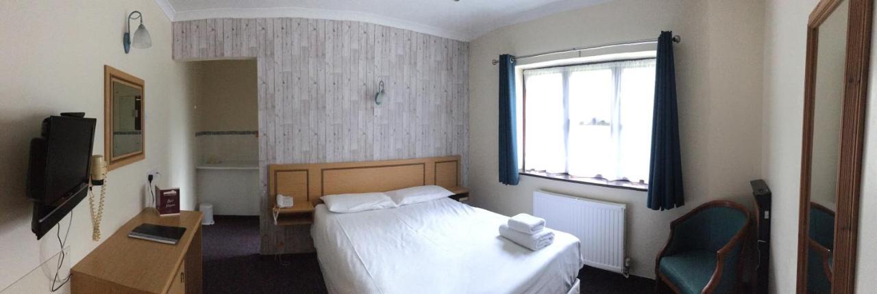 The Abbey Hotel And Conference Centre Minster-on-Sea Екстериор снимка